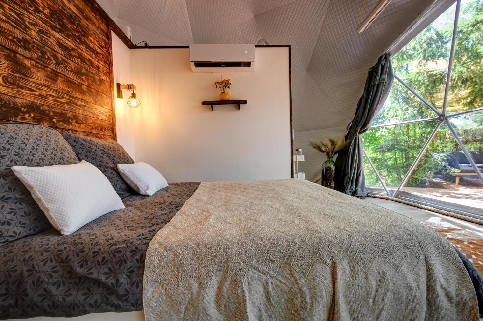Отель Tiche Misto Glamping Слапы Экстерьер фото